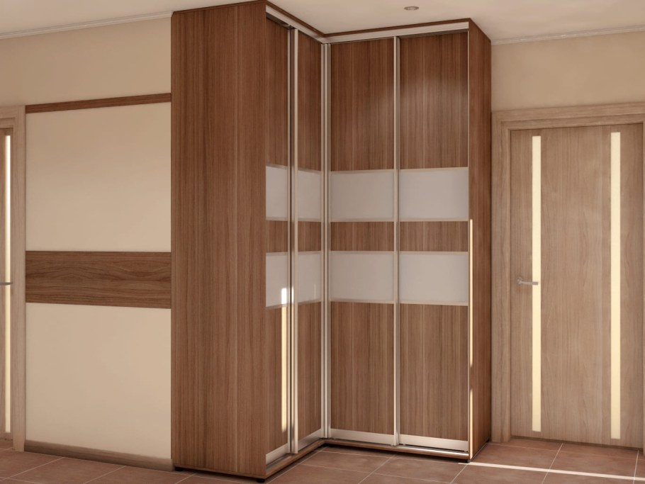 Вместительный шкаф в прихожую