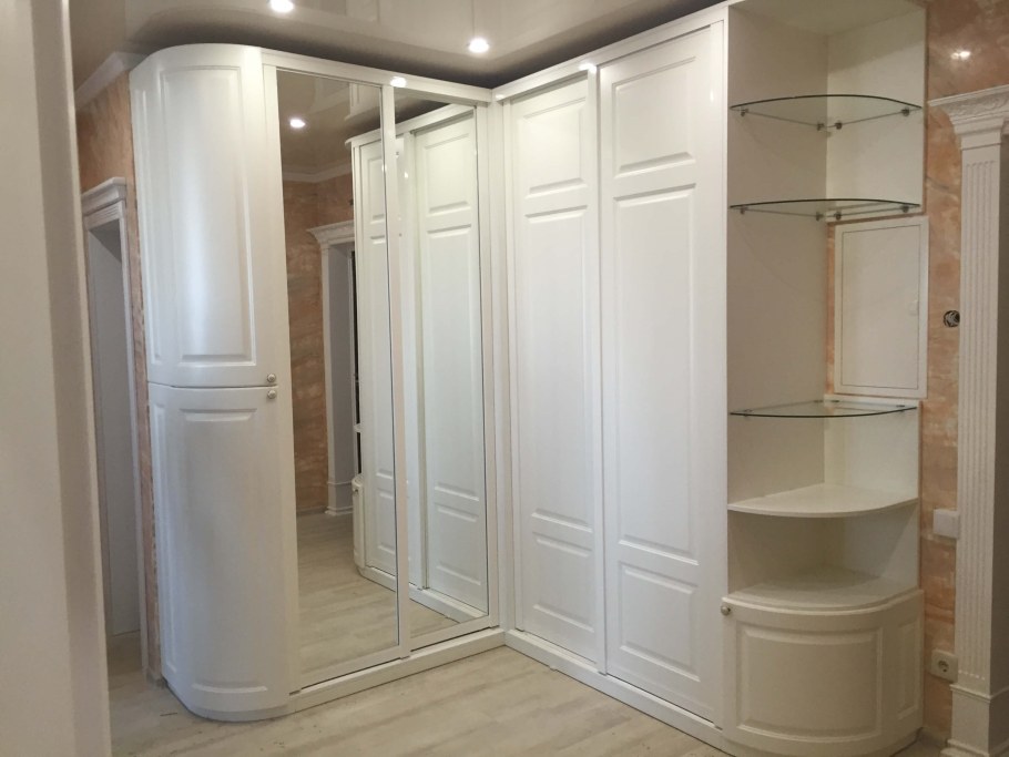 Угловой шкаф Ангстрем