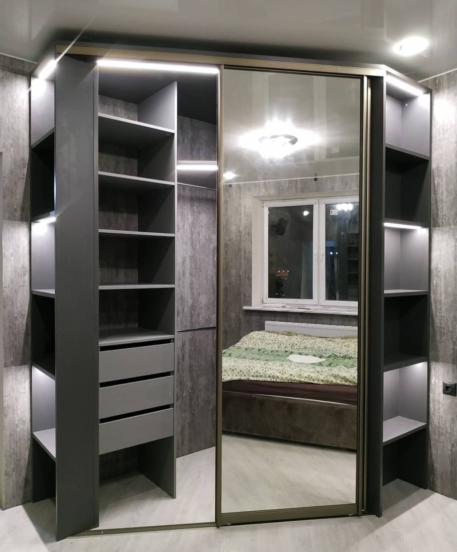 Шкаф-купе в прихожую