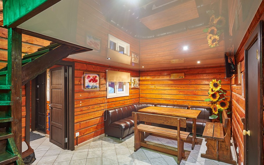 Натяжной потолок в предбаннике