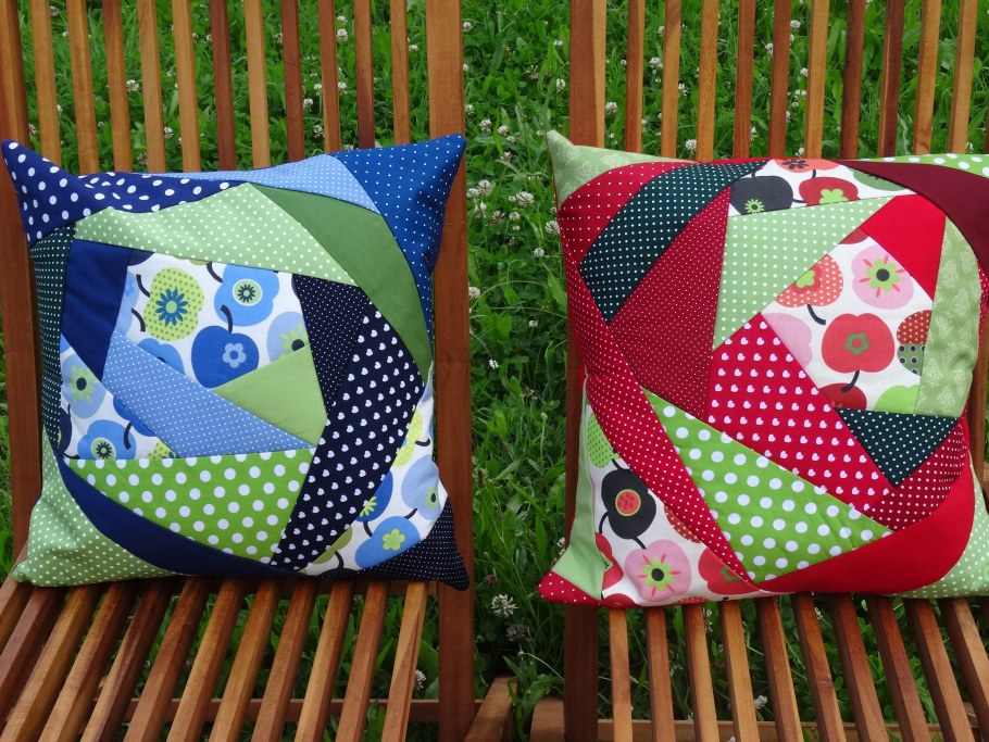 Подушки из кусочков ткани