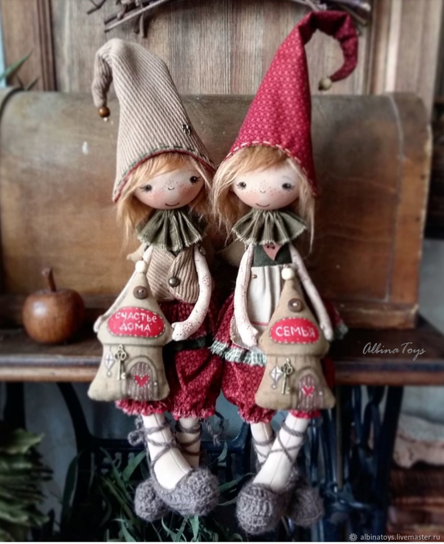 Кукла гномочка текстильная