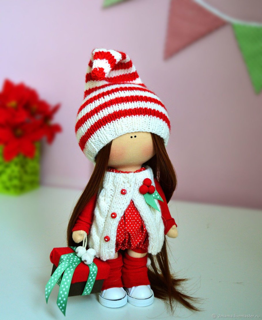 Кукла большеножка гномик