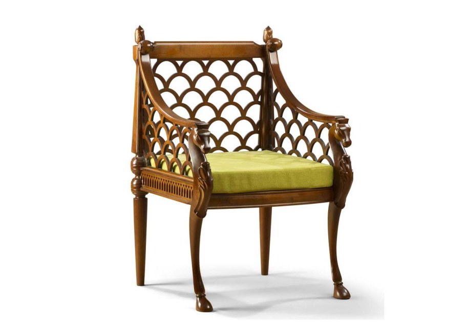 Кресло в индийском стиле