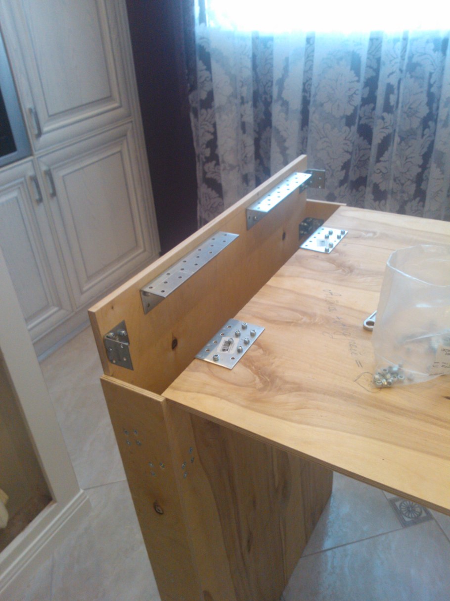 Барные стойки из мебельного щита