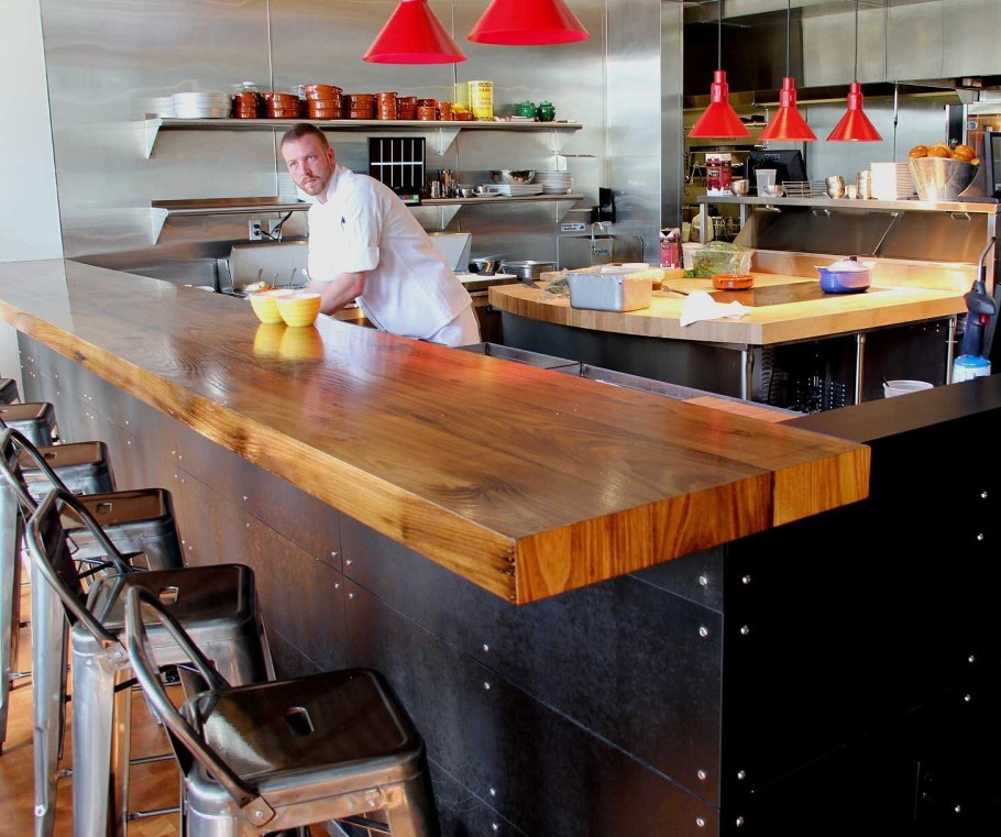 Барная стойка дерево