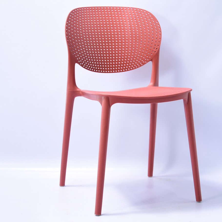 Стулья разноцветные штабелируемые