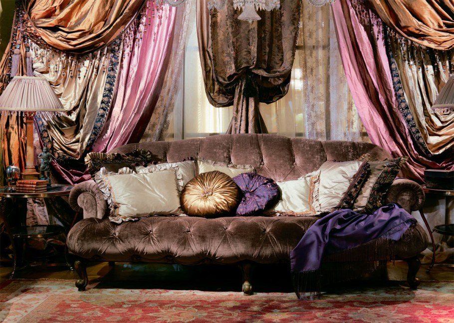 Велюровые шторы в гостиную