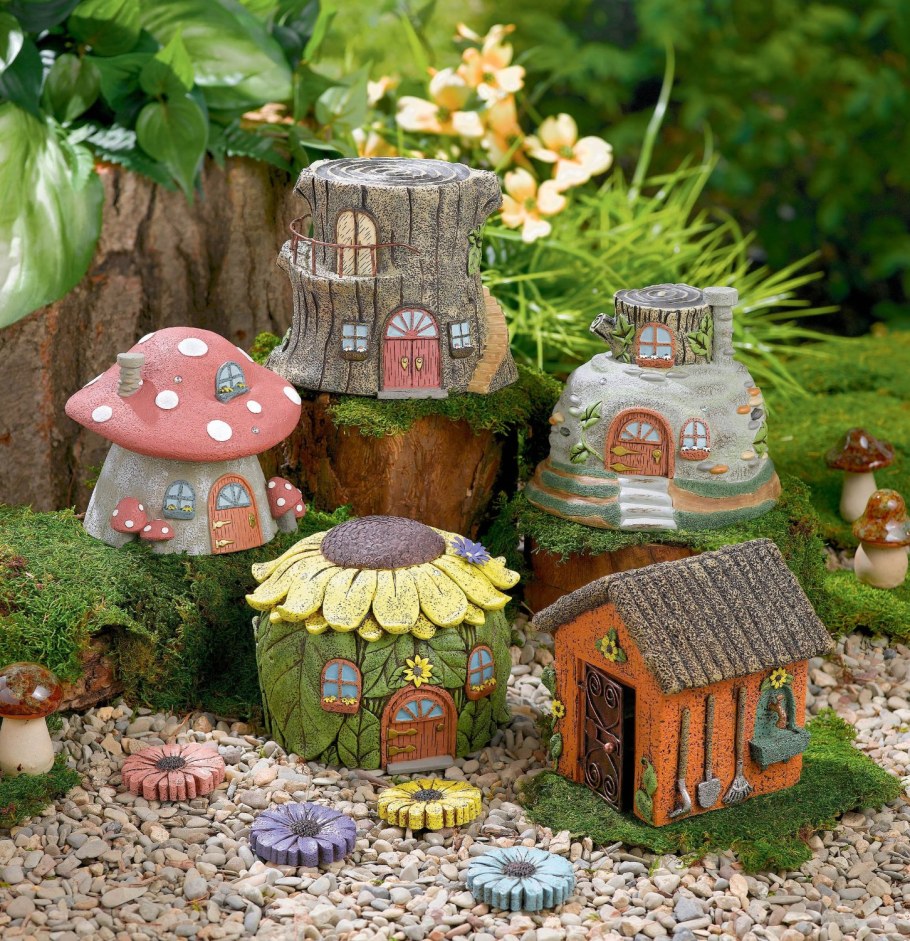 Декоративный домик для сада