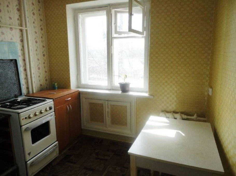 Старая квартира без ремонта