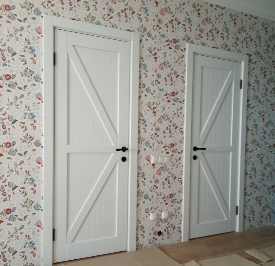 Двери в стиле Кантри