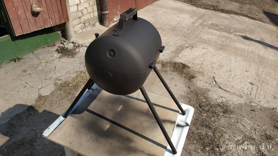 Мангал с фреонового баллона