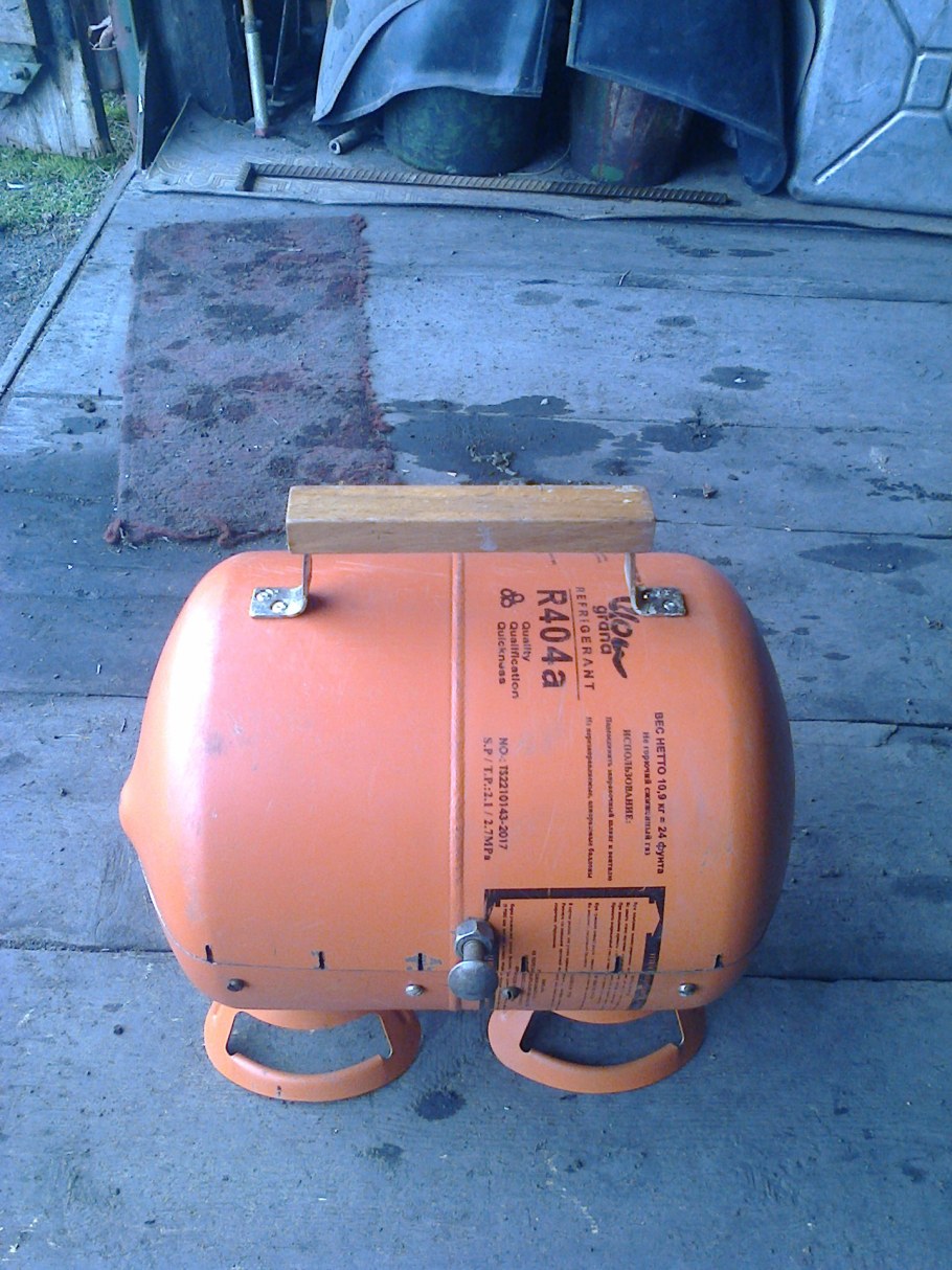 Коптилка из фреонового баллона