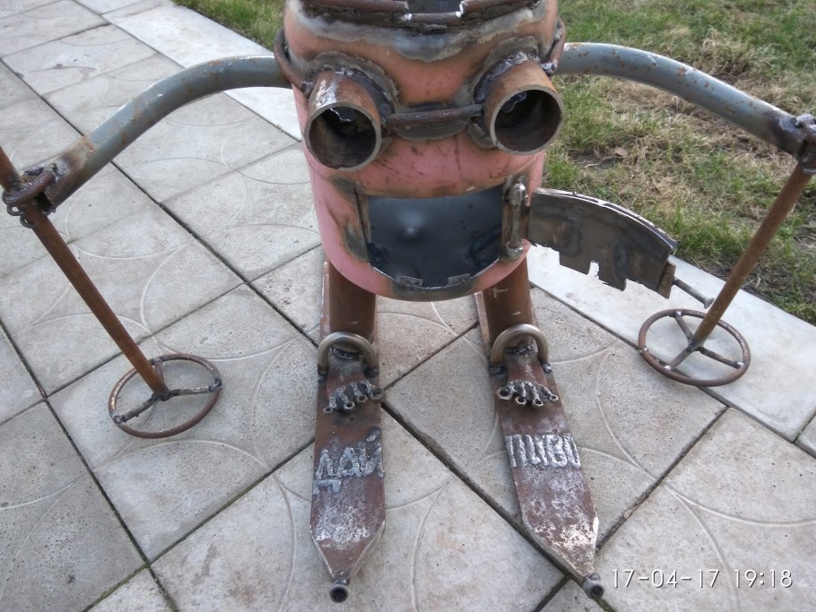 Мусорка из баллона