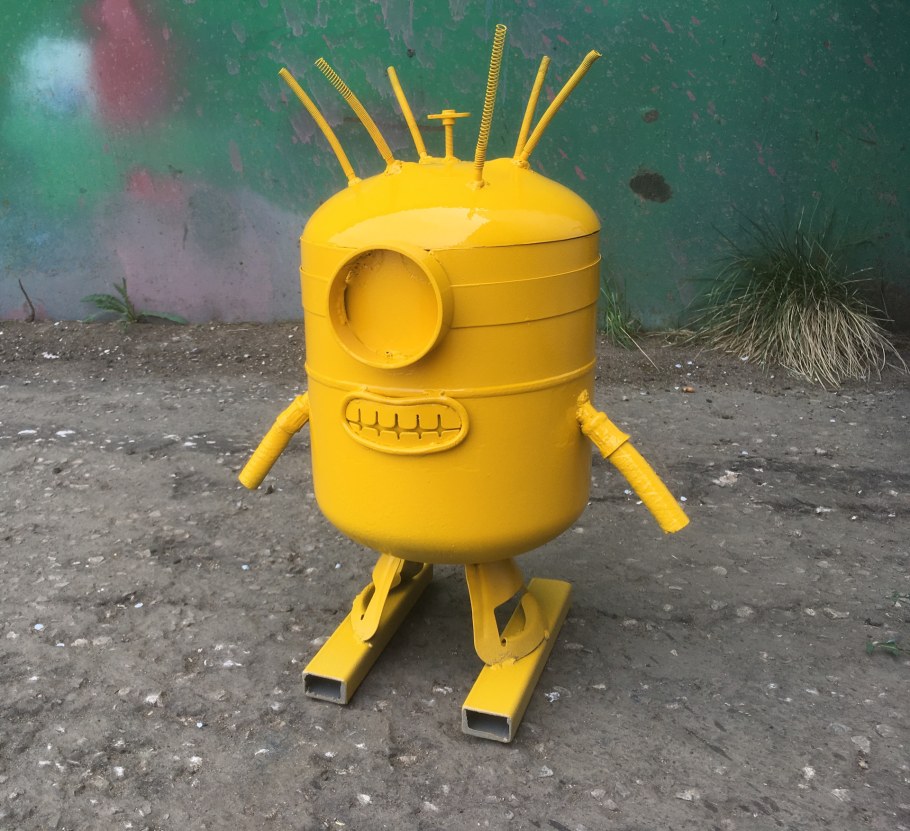 Урна из фреонового баллона