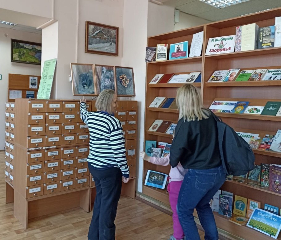 Стол для читального зала библиотеки