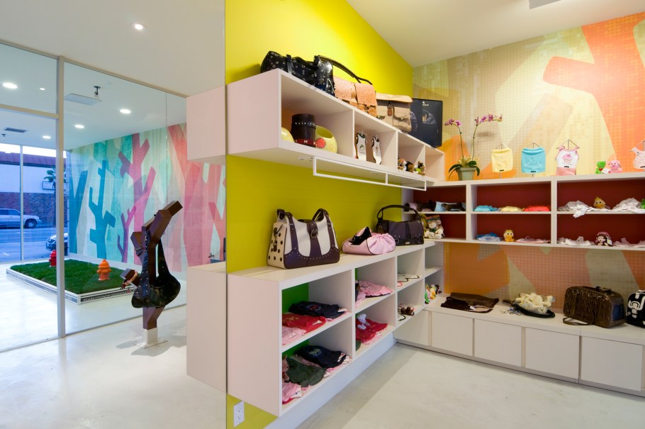 Красивый зоомагазин