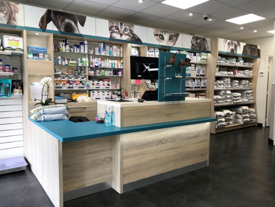 Интерьер зоомагазинамагазина для собак