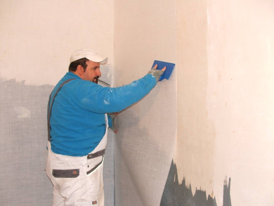 Наклейки на обои