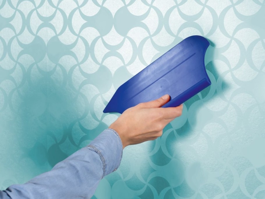 Наклейки на обои