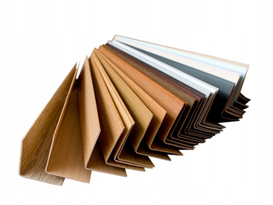 Уголок ПВХ 50х20