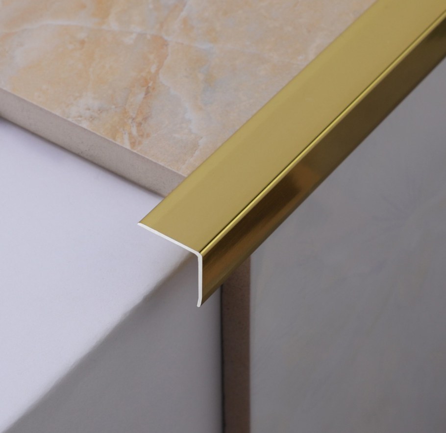 Трим внешний золотой