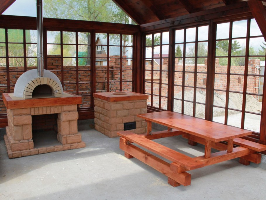 Беседка с барбекю