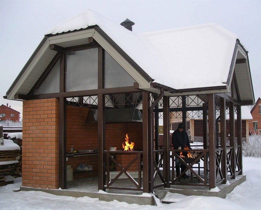 Пергола патио с мангалом