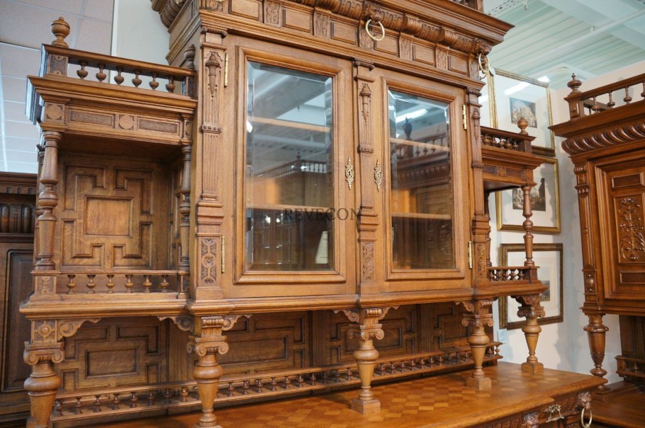 Старинная мебель