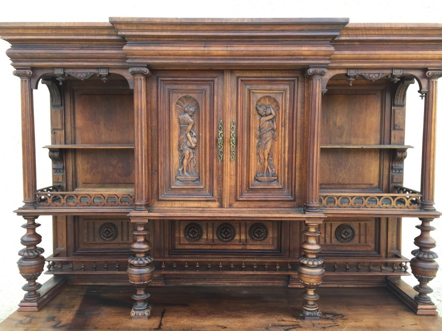 Антикварные Буфеты из дерева