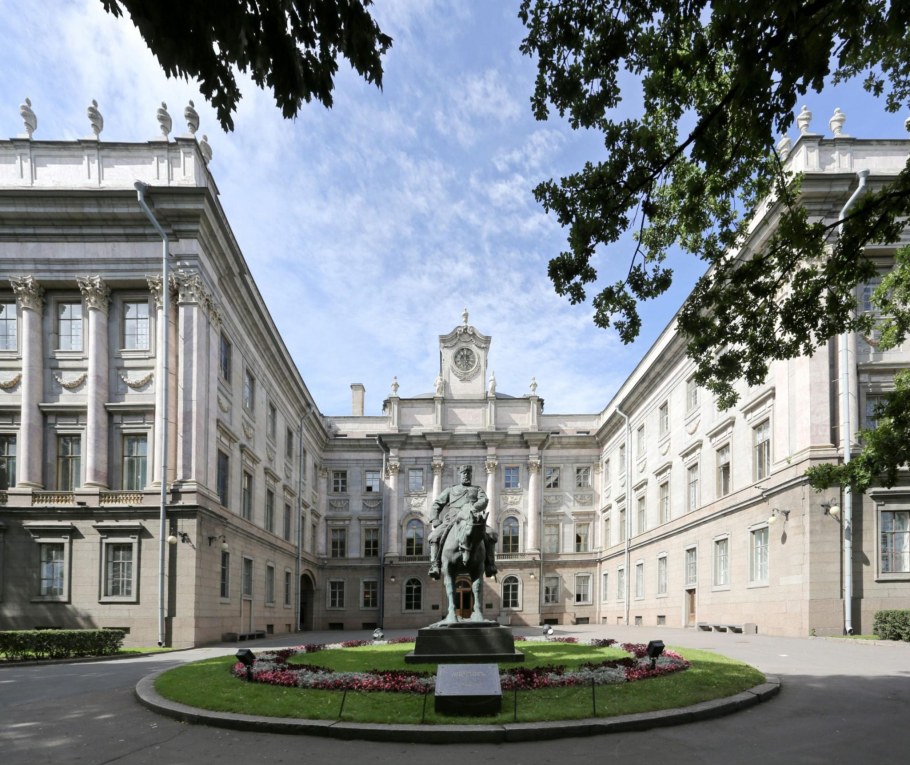 Каменноостровский проспект 73-75