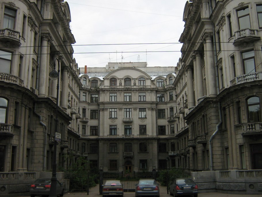 Санкт-Петербург Каменноостровский проспект 73-75