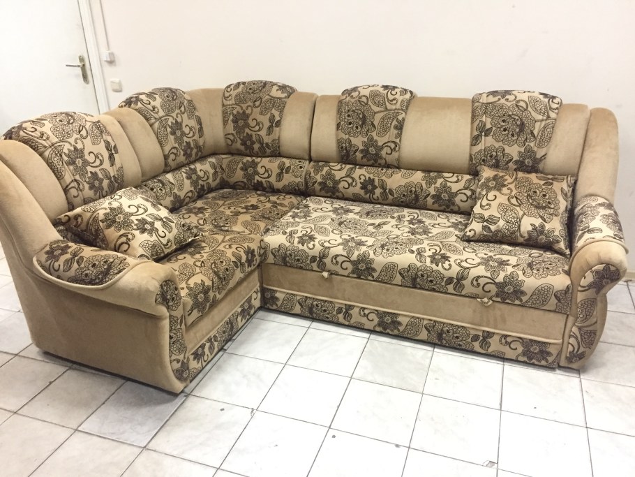 Диван Барон Ихсан