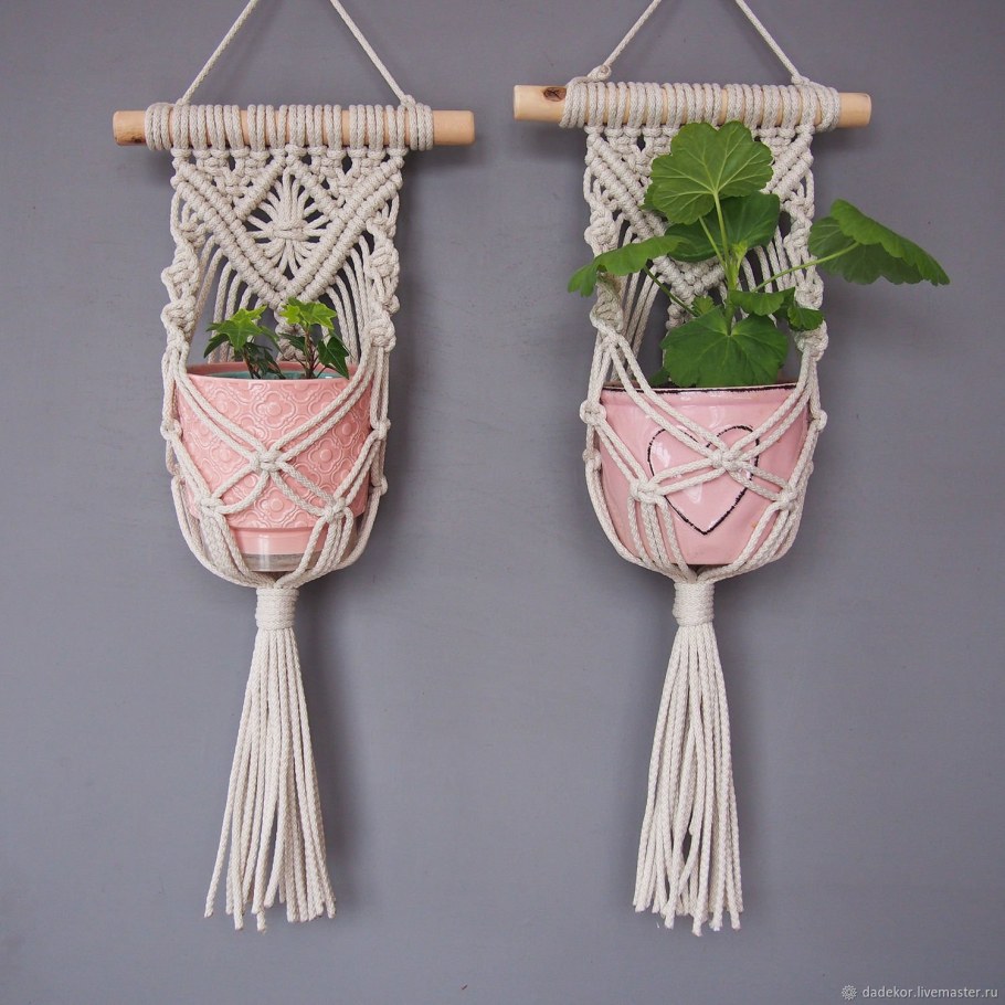 Подвесное кашпо для цветов