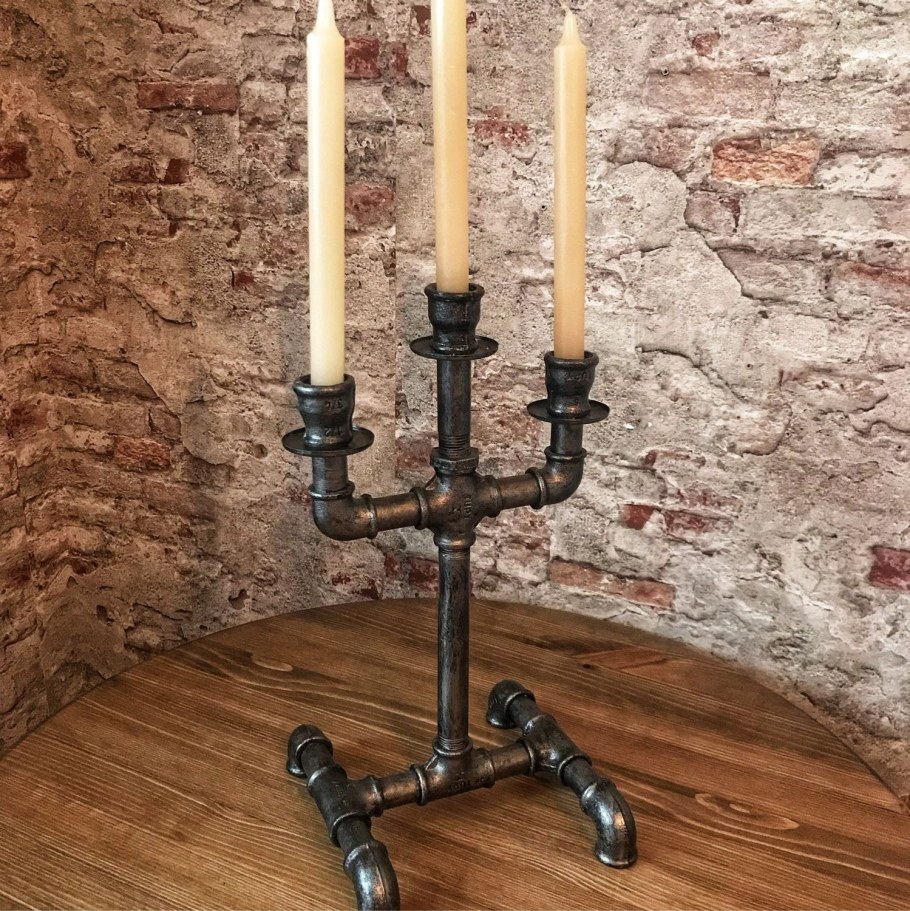 Подсвечник из водопроводных труб