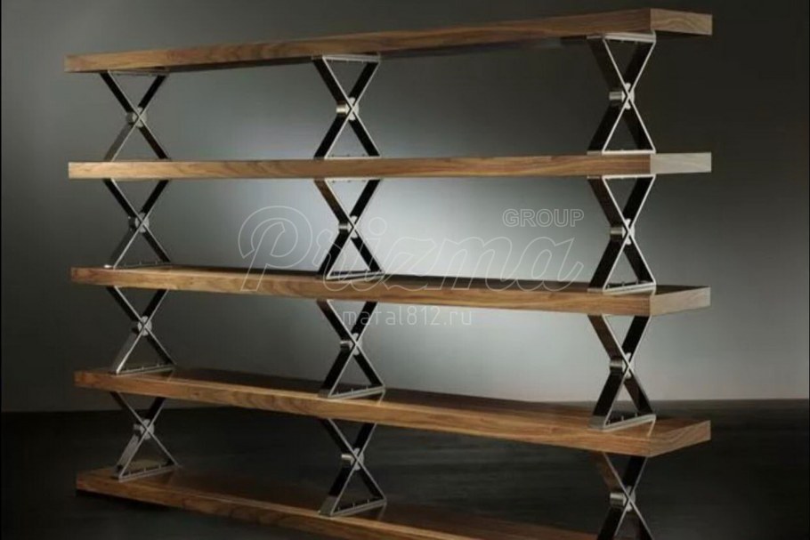 Стол из водопроводных труб