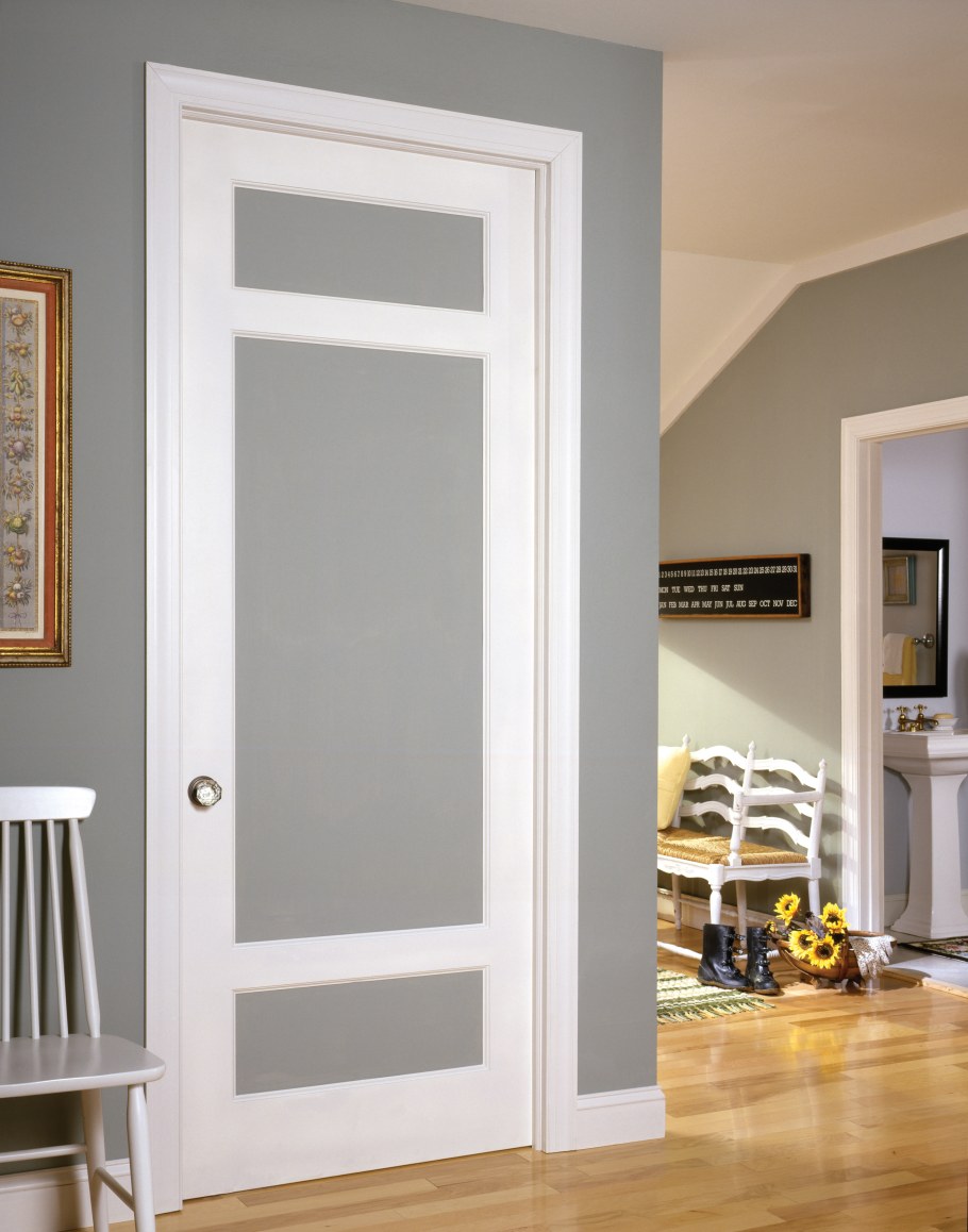 Покрасить дверь межкомнатную