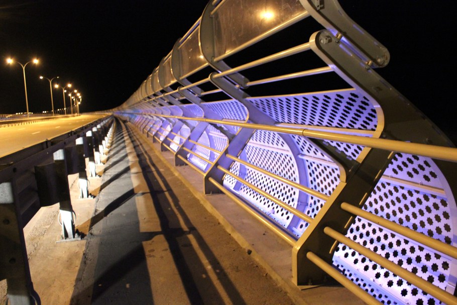 Мостовые перильные ограждения