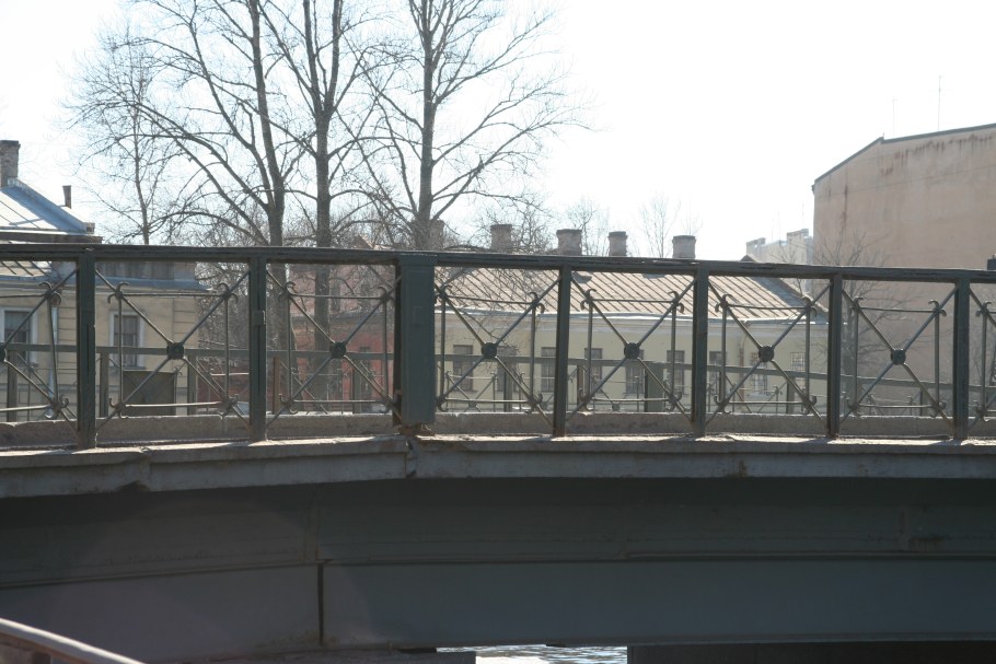 Металлические ограждения для мостовых