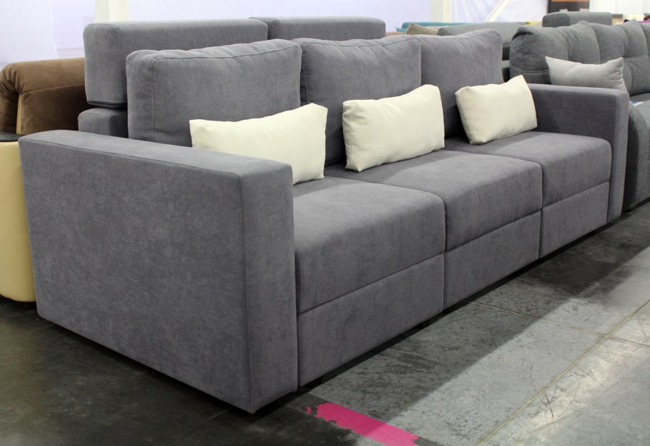 Диван микровелюр серый