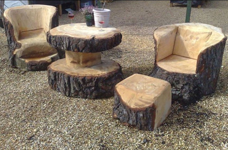 Стулья из пеньков