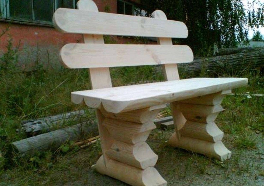 Скамейка из бревна