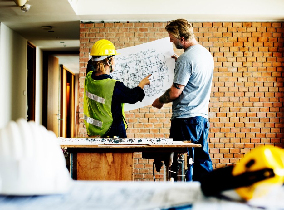 Дизайнер на объекте