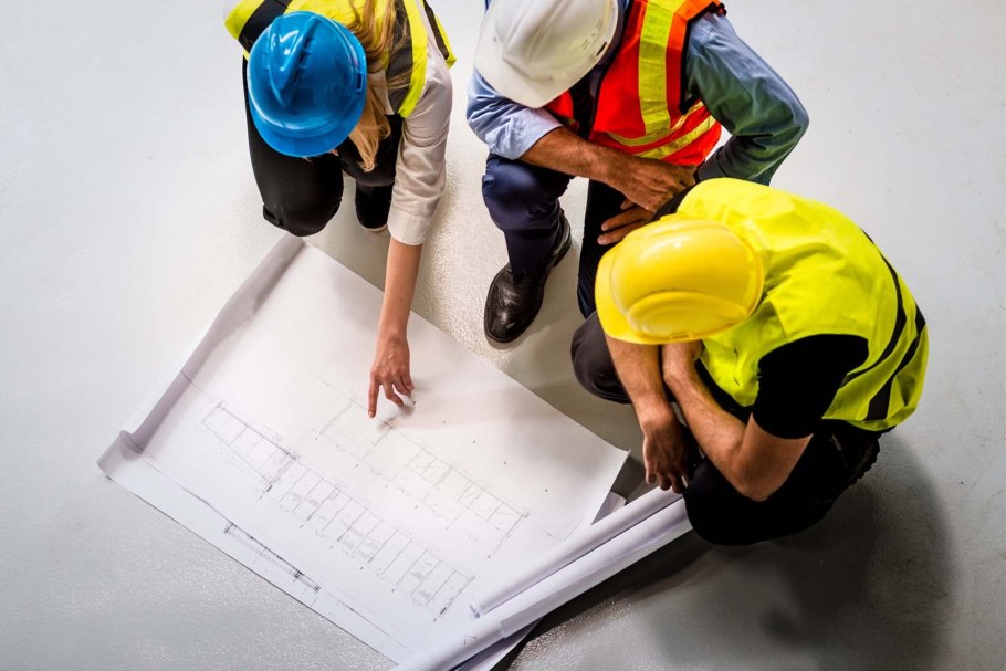 Дизайнер на стройке