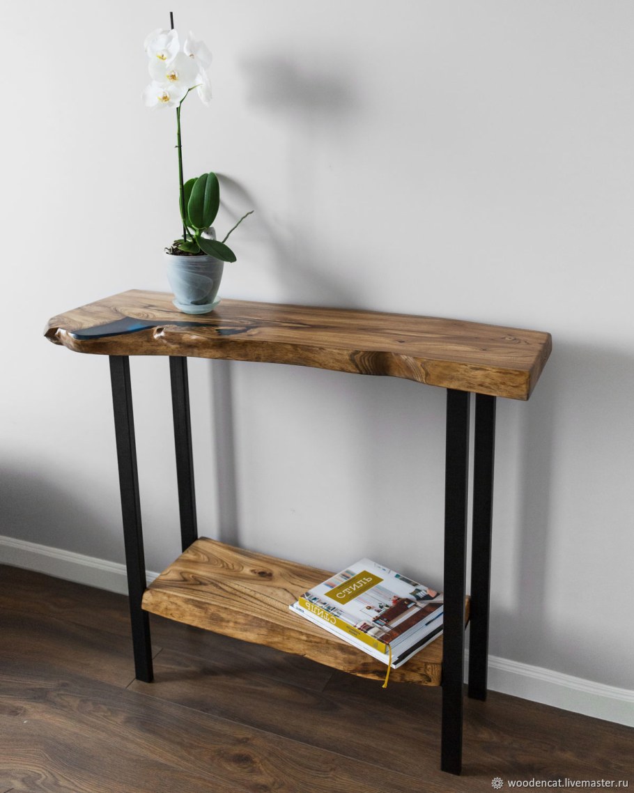 Каминная полка из дерева