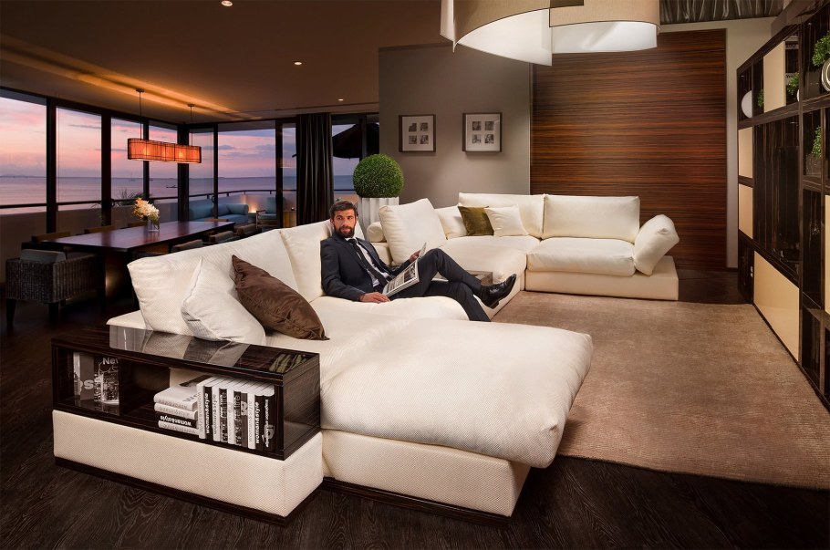 Сайт моон диван Берг