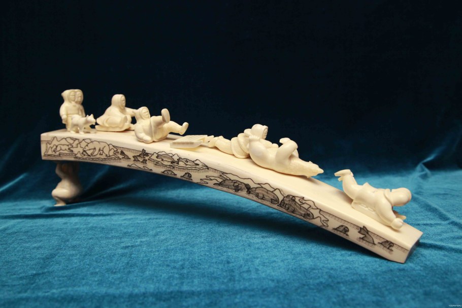 Уэленская косторезная мастерская