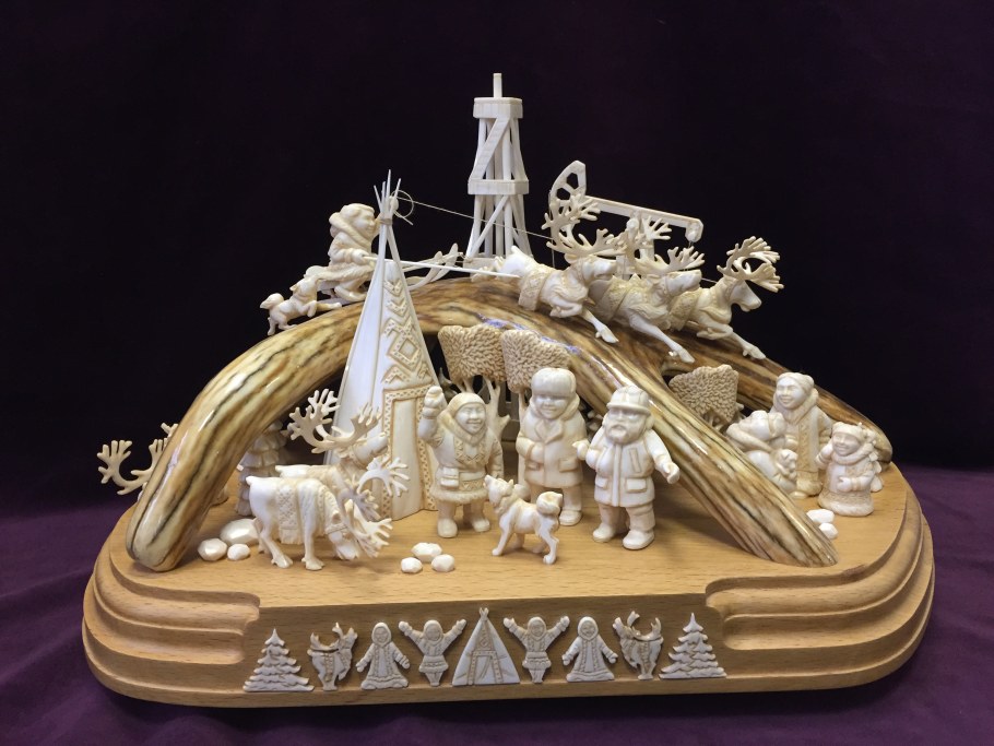 Тобольская резьба по кости