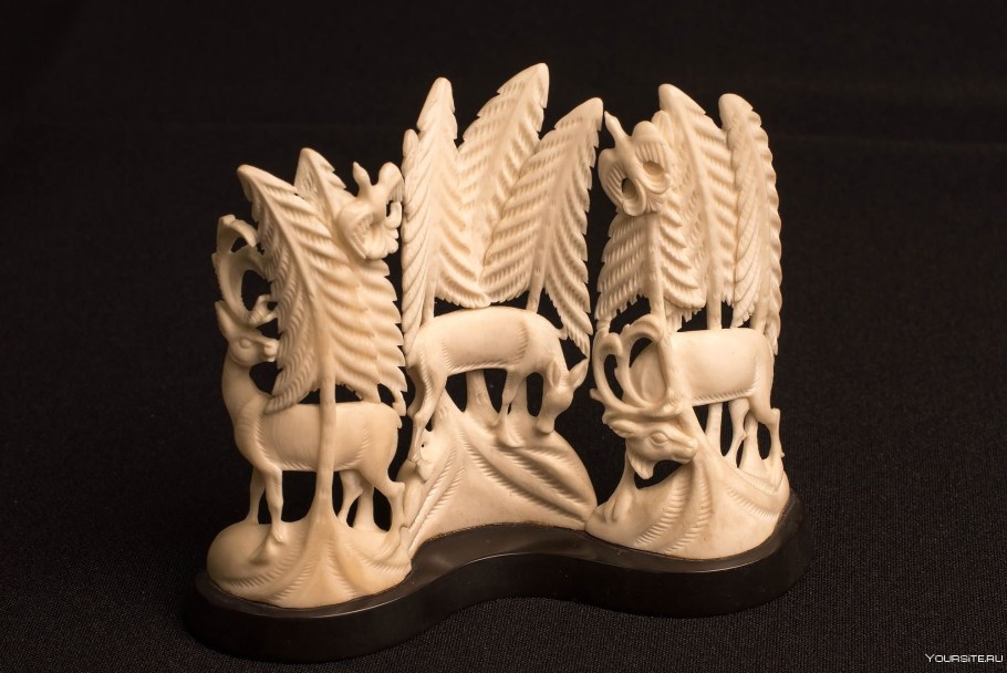 Холмогорская резьба по кости Архангельская область 18 век