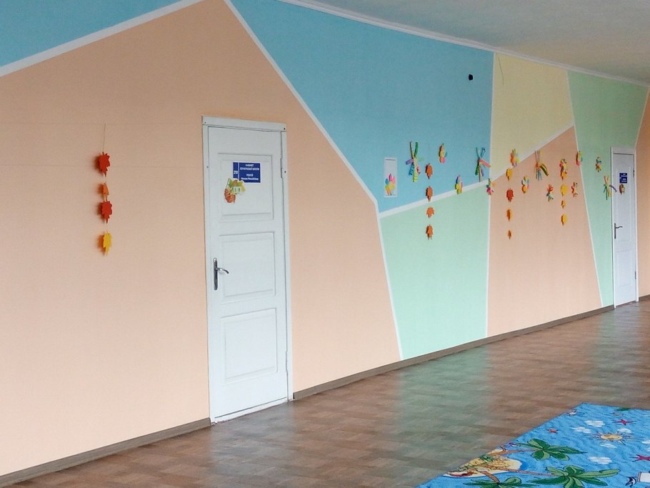 Разрисованная дверь